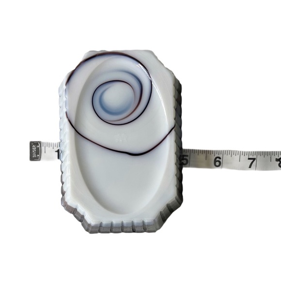 Westmoreland Purple Slag Glass Lamb Covered Dish - Picture 13 of 15